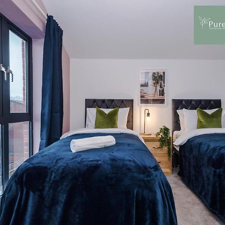 Stunning Five Bedroom Manchester House With Free Parking By Purestay Short Lets & Serviced Accommodation Экстерьер фото