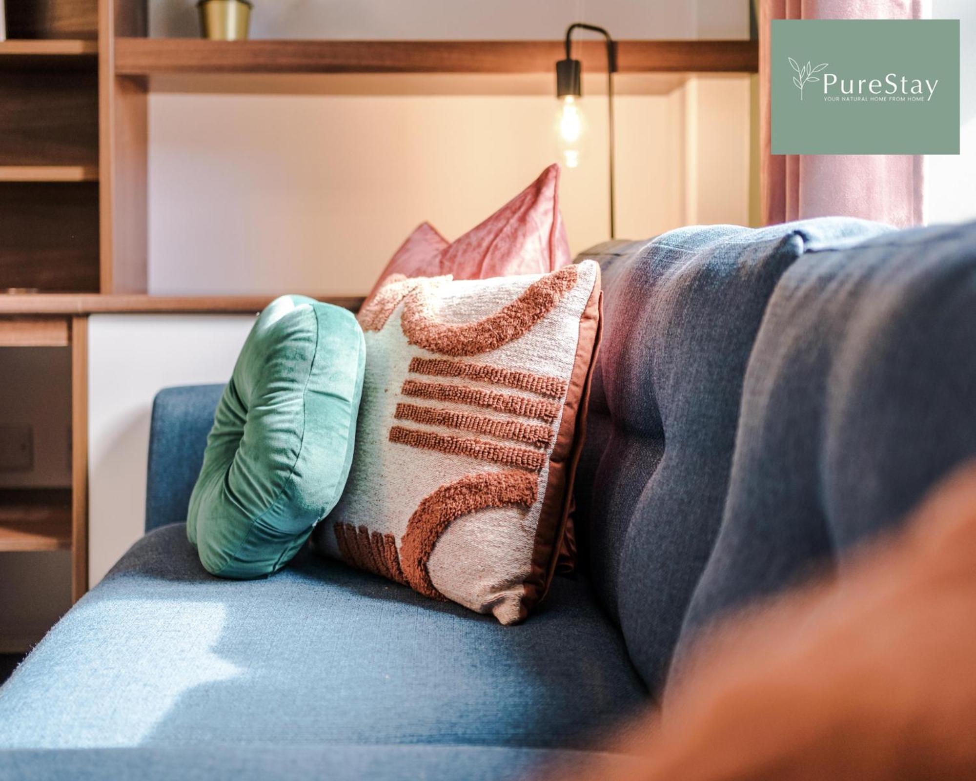 Stunning Five Bedroom Manchester House With Free Parking By Purestay Short Lets & Serviced Accommodation Экстерьер фото