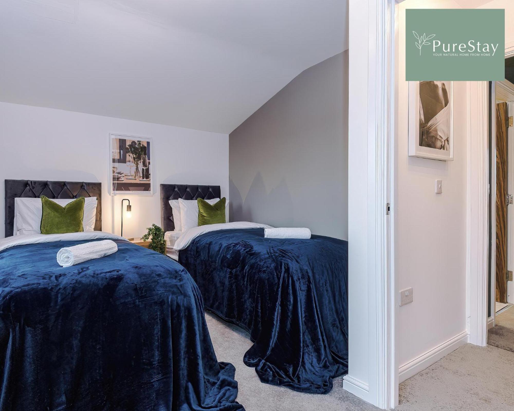Stunning Five Bedroom Manchester House With Free Parking By Purestay Short Lets & Serviced Accommodation Экстерьер фото