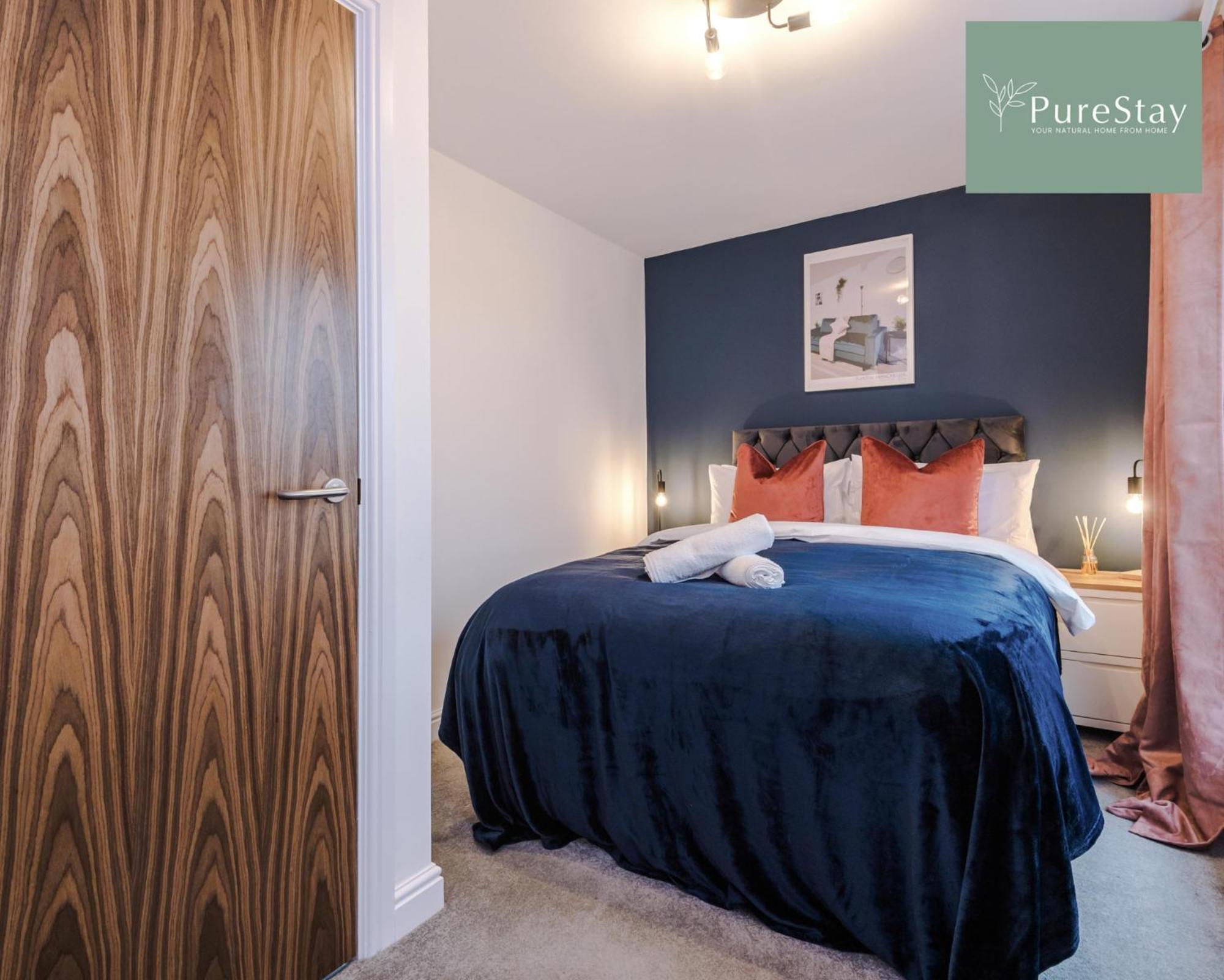 Stunning Five Bedroom Manchester House With Free Parking By Purestay Short Lets & Serviced Accommodation Экстерьер фото