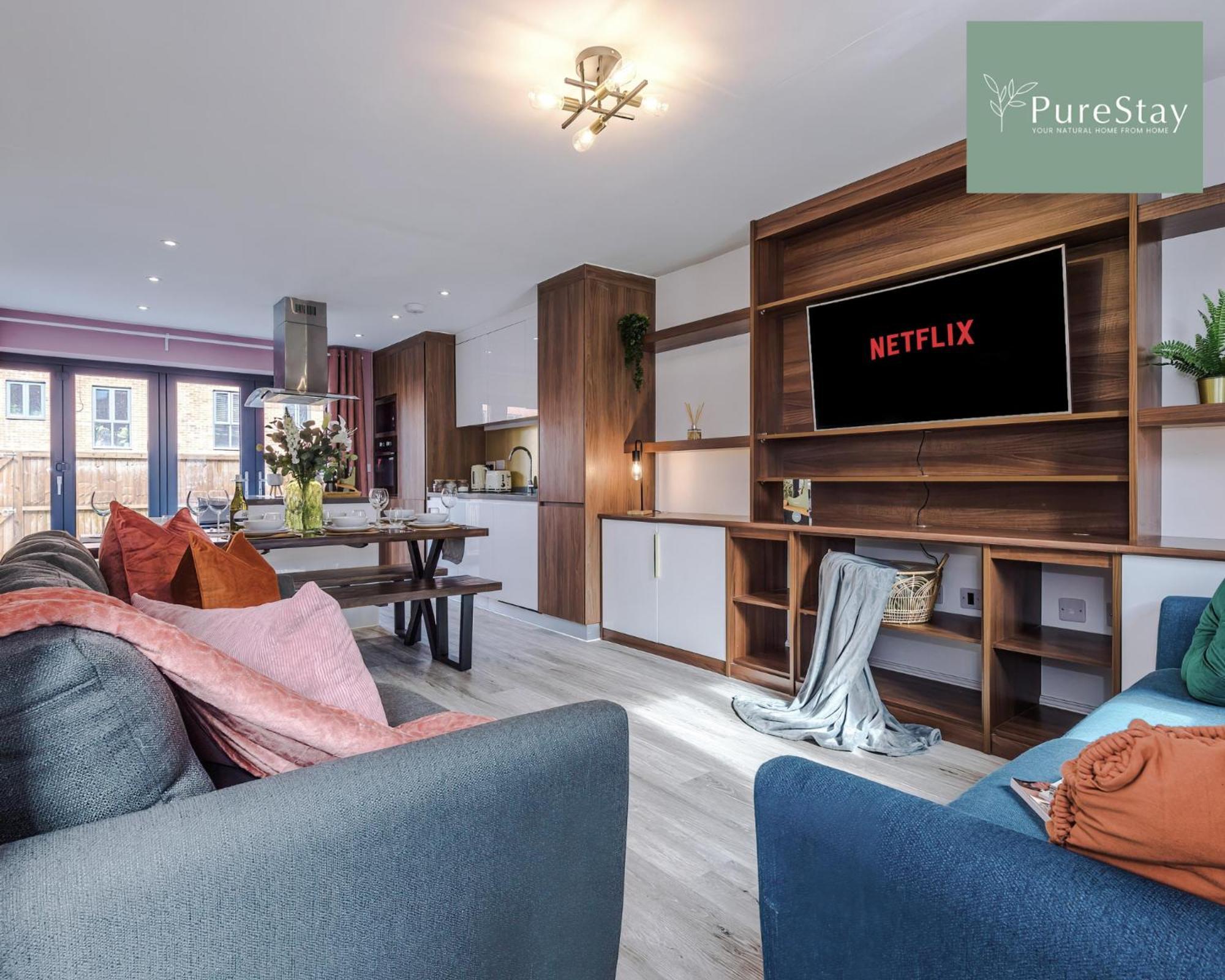 Stunning Five Bedroom Manchester House With Free Parking By Purestay Short Lets & Serviced Accommodation Экстерьер фото