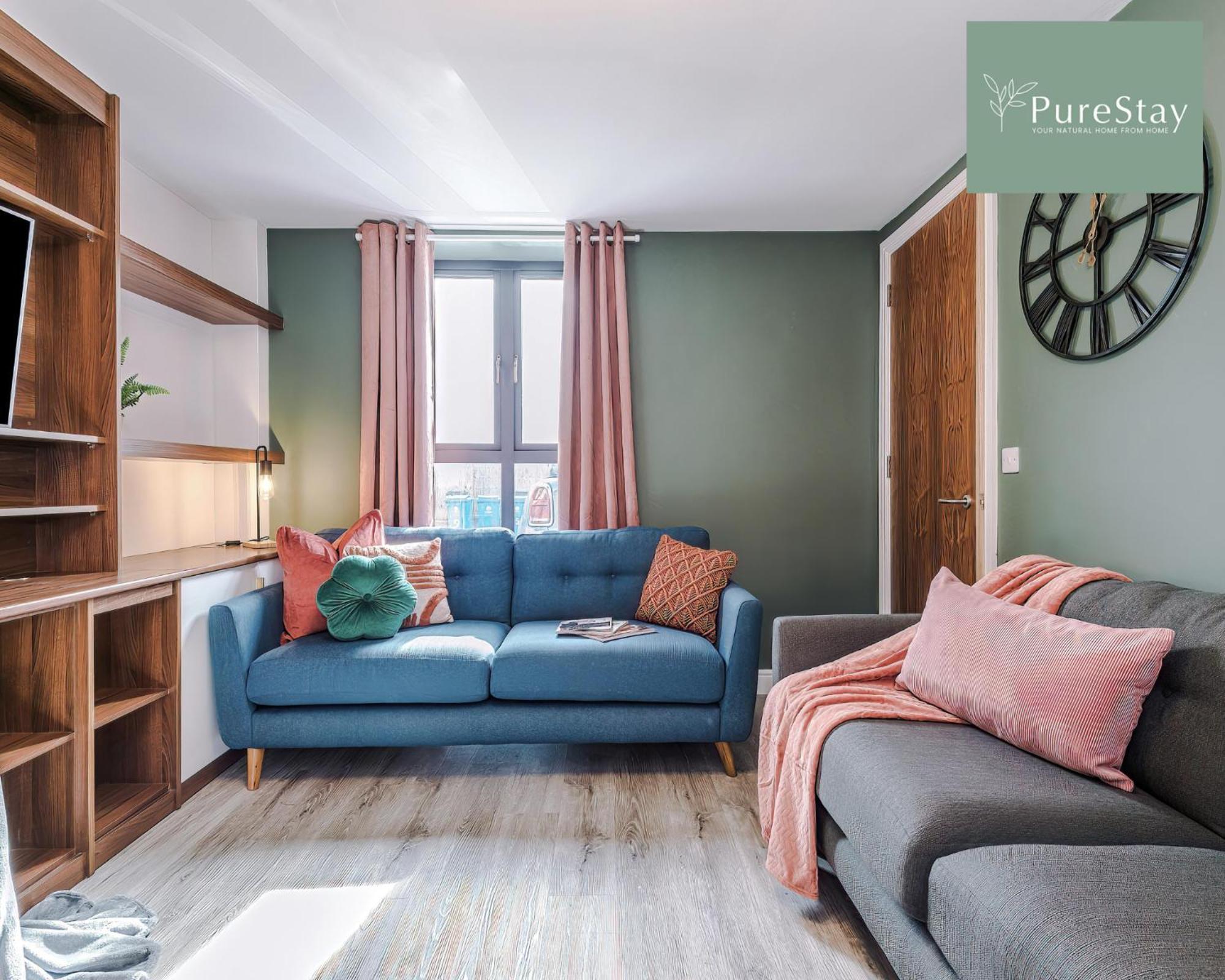 Stunning Five Bedroom Manchester House With Free Parking By Purestay Short Lets & Serviced Accommodation Экстерьер фото