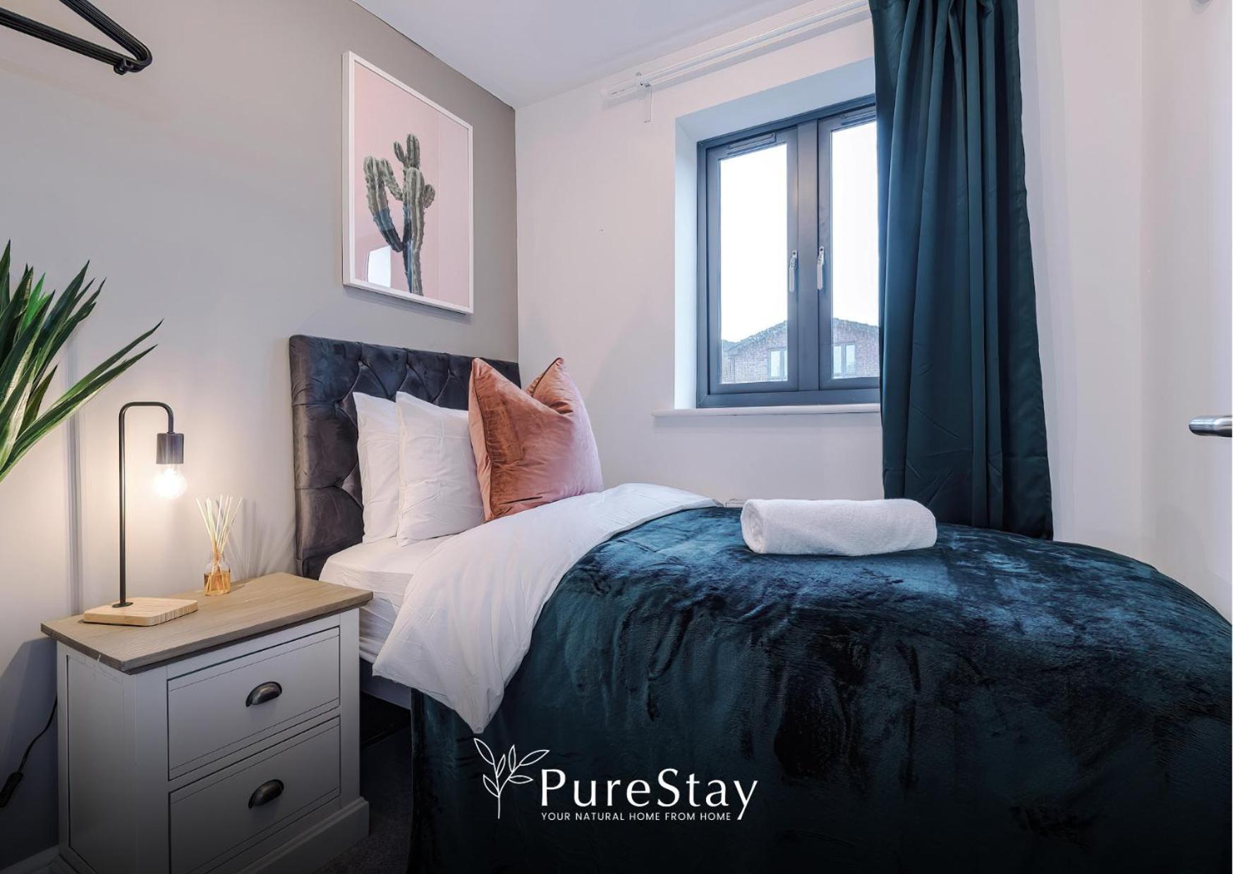 Stunning Five Bedroom Manchester House With Free Parking By Purestay Short Lets & Serviced Accommodation Экстерьер фото