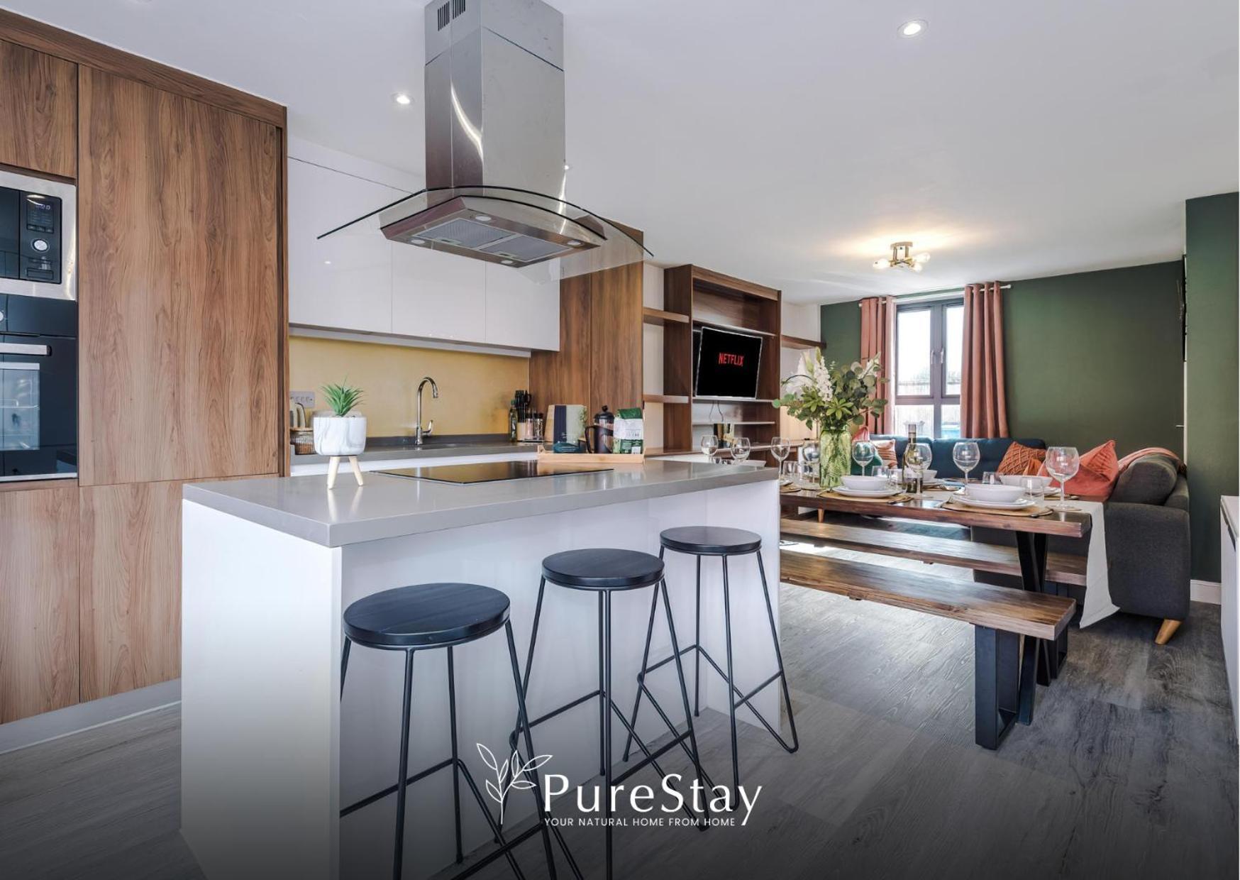 Stunning Five Bedroom Manchester House With Free Parking By Purestay Short Lets & Serviced Accommodation Экстерьер фото